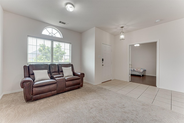511 Poplar Vista Ln, Arlington, TX 76002 - carpeted living room featuring tile patterned flooring and baseboards