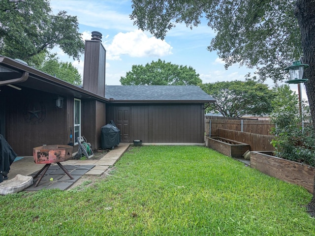 2012 Mobile Dr, Ennis, TX 75119 - view of yard with a garden