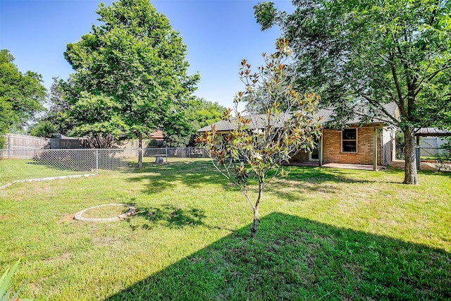 221 Sierra Dr, Joshua, TX 76058 - view of yard