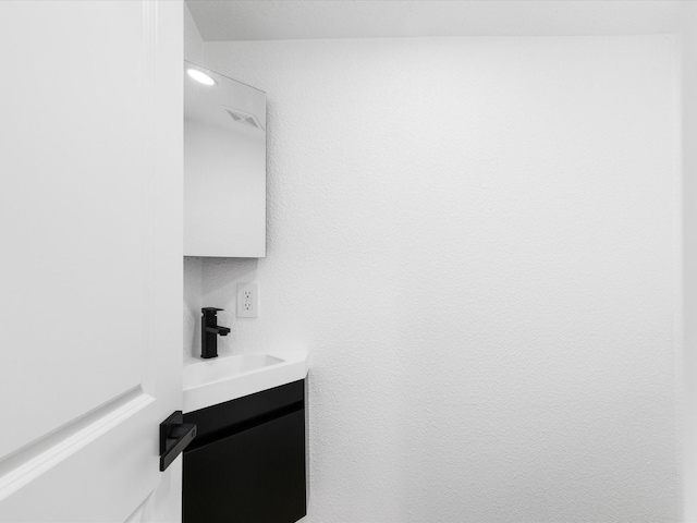 1910 Durham St, Irving, TX 75062 - bathroom with vanity