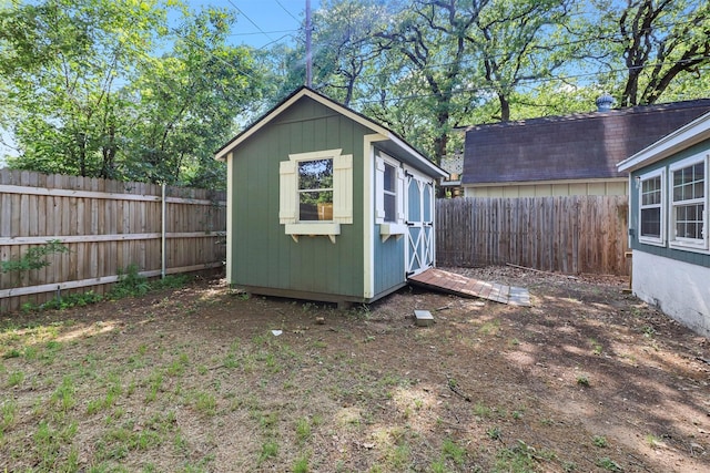 717 Thersa Dr, River Oaks, TX 76114 - view of shed featuring a fenced backyard