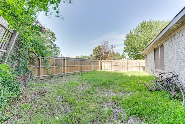 6905 Laurel Canyon Ter, Fort Worth, TX 76132 - view of fenced backyard