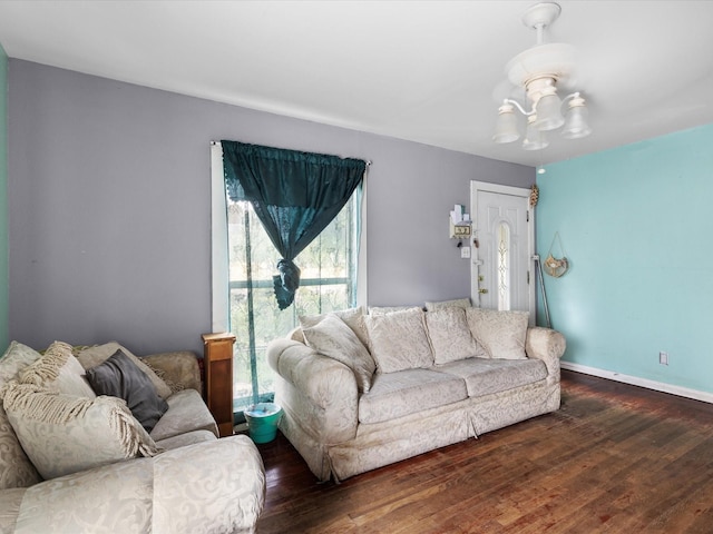 2232 E Kiest Blvd, Dallas, TX 75216 - living area with wood finished floors and a chandelier
