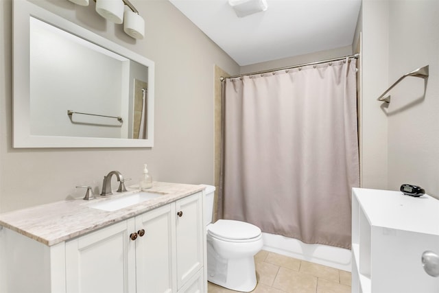 2017 Langston St, Fort Worth, TX 76105 - bathroom featuring vanity, shower / bath combo with shower curtain, and tile patterned flooring