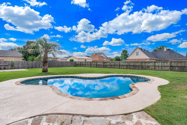 902 Blair Xing, Bossier City, LA 71111 - view of swimming pool with a fenced backyard and a patio area