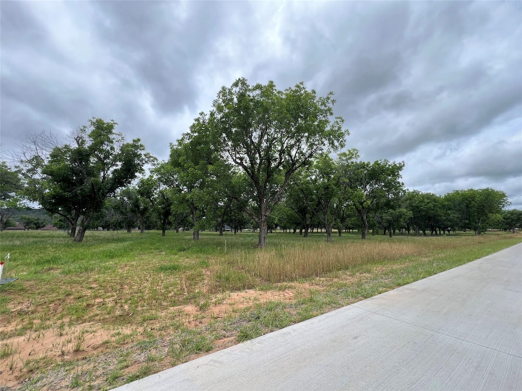 3107 E Landings S, Granbury, TX 76049