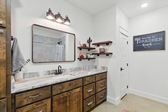 170 La Cresta Ln, Mineral Wells, TX 76067 - full bathroom with vanity, curtained shower, and recessed lighting