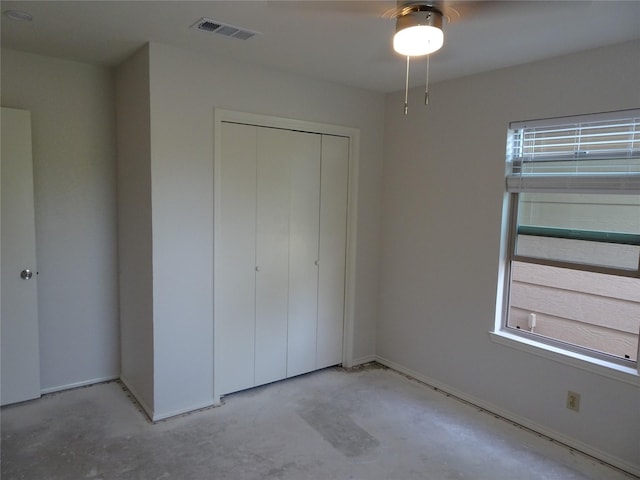 128 Siesta Ct, Granbury, TX 76048 - unfurnished bedroom featuring a closet and concrete floors