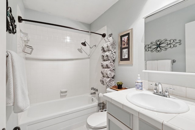 2318 Valleywood Dr, Carrollton, TX 75006 - full bath featuring vanity and bathing tub / shower combination