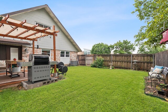 2318 Valleywood Dr, Carrollton, TX 75006 - fenced backyard with a pergola