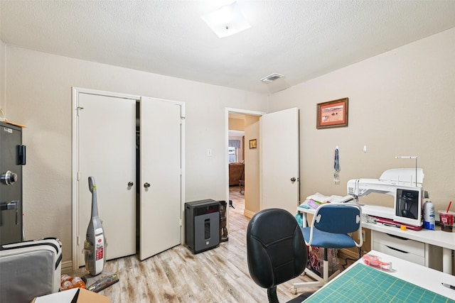 406 Anice Ln, Euless, TX 76039 - office area with light wood-style floors
