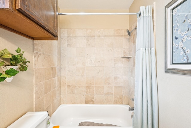 406 Anice Ln, Euless, TX 76039 - bathroom featuring shower / tub combo with curtain