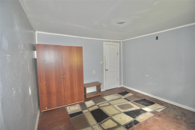 214 Fenton St, Waco, TX 76705 - unfurnished bedroom featuring crown molding and baseboards