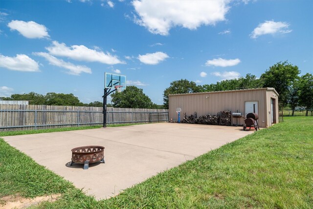 3120 Michele Ct, Weatherford, TX 76088 - view of basketball court with basketball court