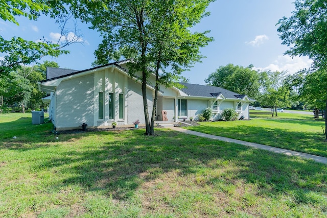 201 Roaring Springs Dr, Joshua, TX 76058 - single story home featuring a front yard and brick siding