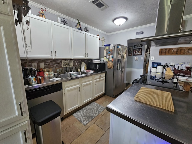 1010 California Trl, Grand Prairie, TX 75052 - kitchen with extractor fan, dishwasher, tasteful backsplash, stainless steel fridge, and crown molding
