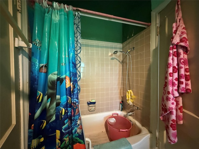 7032 Wofford Ave, Dallas, TX 75227 - full bathroom with shower / bath combo with shower curtain