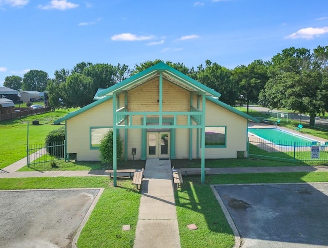 1045 Pelican Isle Dr, Kerens, TX 75144 - view of front of house featuring french doors