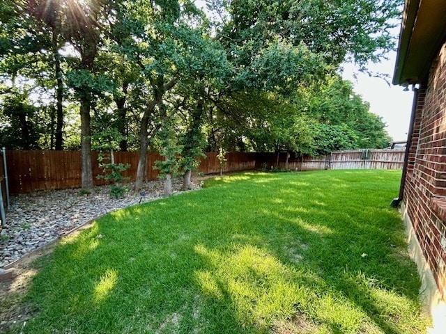 3900 Chimney Rock Dr, Denton, TX 76210 - view of fenced backyard