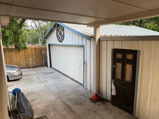 3307 Roberts Cut Off Rd, Lake Worth, TX 76114 - view of garage
