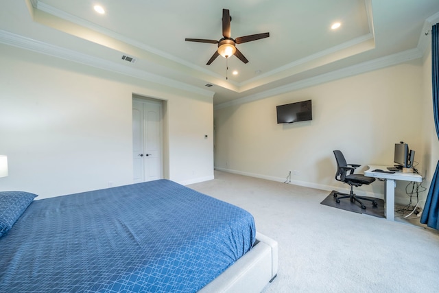 13122 Dolomite Dr, Frisco, TX 75035 - carpeted bedroom featuring a raised ceiling, ornamental molding, recessed lighting, and a desk