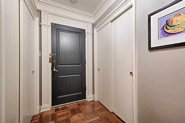 3525 Turtle Creek Blvd Unit 4E, Dallas, TX 75219 - entryway featuring crown molding