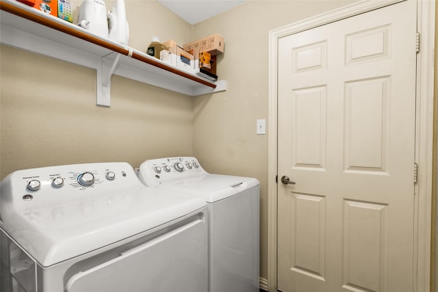 6505 Taprock Dr, Mckinney, TX 75070 - laundry area with washer and clothes dryer