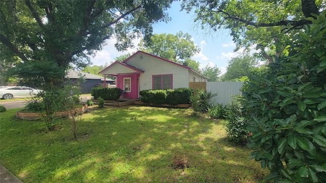 401 Lawrence Ave, Terrell, TX 75160 - view of front facade