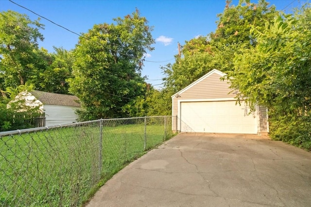 3605 Stadium Dr, Fort Worth, TX 76109 - view of detached garage