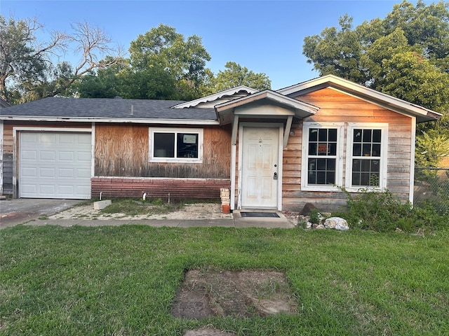 1305 Hadley Dr, Arlington, TX 76011 - view of front of property featuring an attached garage