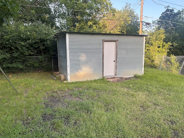1305 Hadley Dr, Arlington, TX 76011 - view of shed