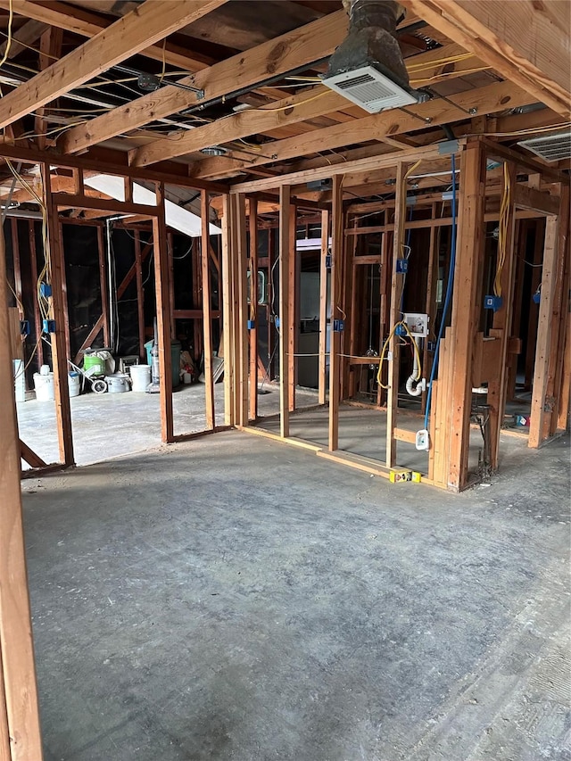 1305 Hadley Dr, Arlington, TX 76011 - view of miscellaneous room