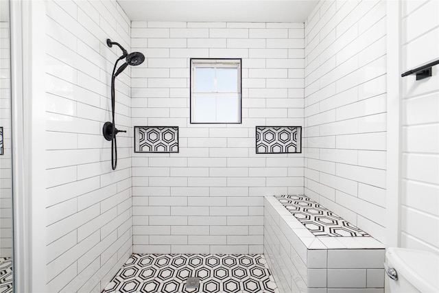10900 Fm 1189, Lipan, TX 76462 - bathroom featuring tiled shower and toilet