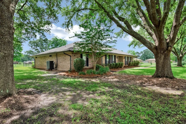 112 Rolling Meadow Ln, Bossier City, LA 71112 - view of front of house with a front lawn and brick siding