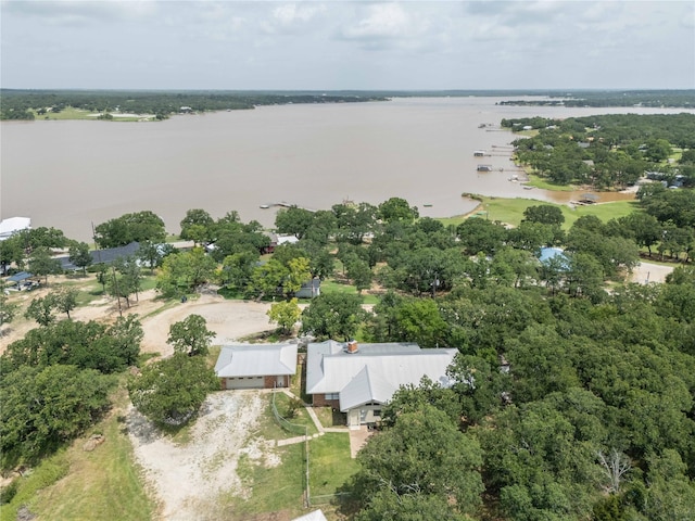 18 Tula Ct, Nocona, TX 76255 - aerial view of property and surrounding area featuring a nearby body of water