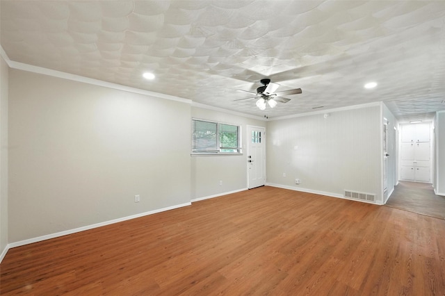 324 Jasmine Ct, Burleson, TX 76028 - unfurnished room featuring crown molding, a ceiling fan, light wood-style flooring, and recessed lighting