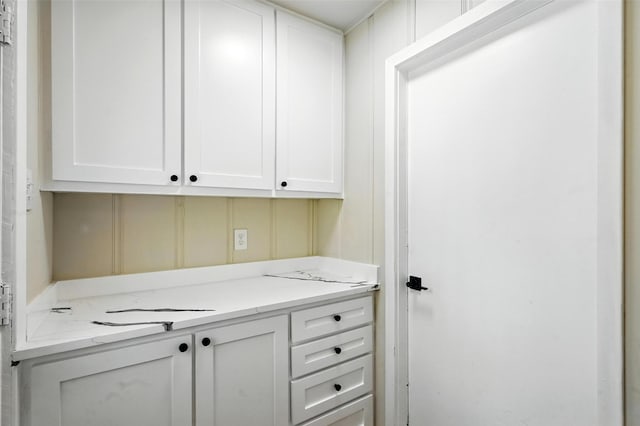 324 Jasmine Ct, Burleson, TX 76028 - view of laundry area