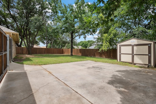 1112 Indian Ridge Dr, Denton, TX 76205 - fenced backyard with a patio and a storage shed