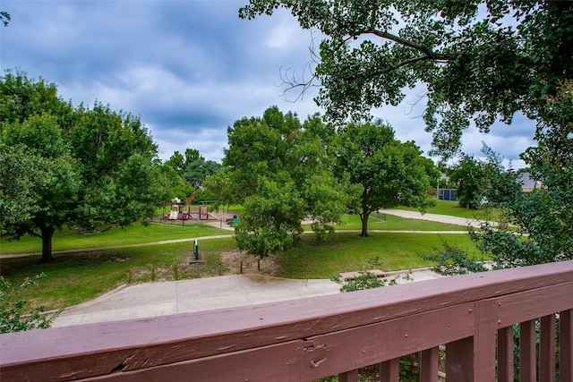 18423 Rain Dance Trl, Dallas, TX 75252 - view of grassy yard