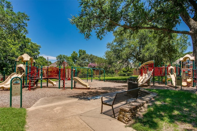 18423 Rain Dance Trl, Dallas, TX 75252 - view of communal playground