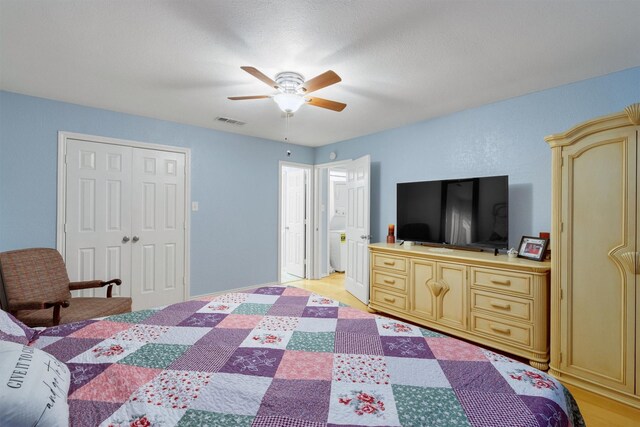 845 Griffith Ave, Terrell, TX 75160 - bedroom featuring a ceiling fan and a closet