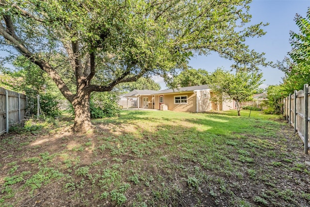 5105 French Wood Dr, Arlington, TX 76016 - view of fenced backyard