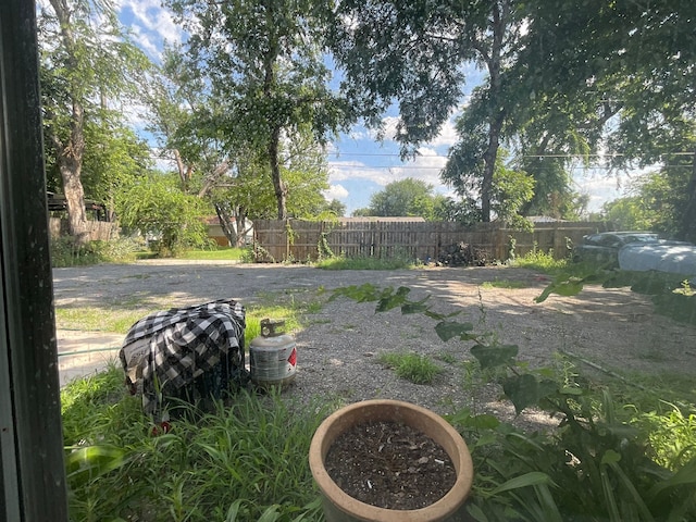 1814 E Belt Line Rd, Carrollton, TX 75006 - view of yard