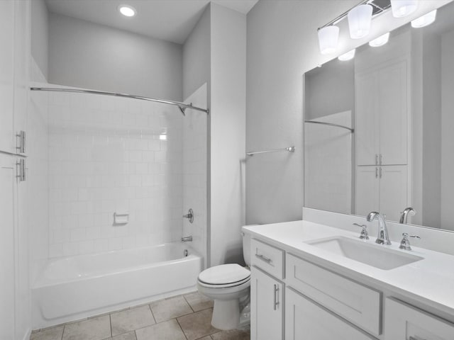 324 Nursery Ln, Fort Worth, TX 76114 - full bath featuring vanity, washtub / shower combination, tile patterned floors, and recessed lighting