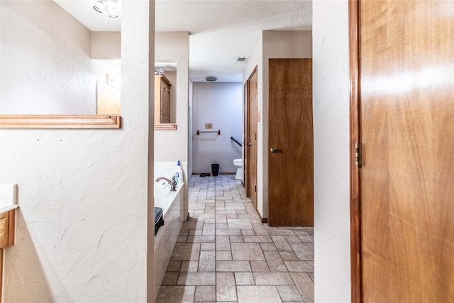 1237 Linkwood Ln, Lancaster, TX 75146 - bathroom with toilet and a bathtub