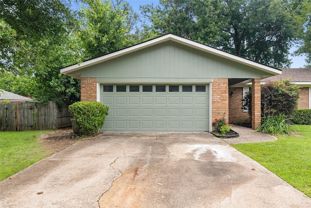 9709 Monticello Dr, Shreveport, LA 71118 - view of front of property featuring brick siding and driveway