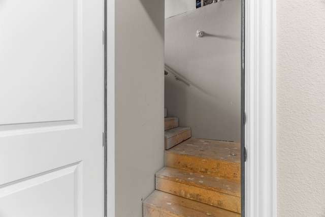 1707 Ponderosa Trl, Sachse, TX 75048 - view of staircase