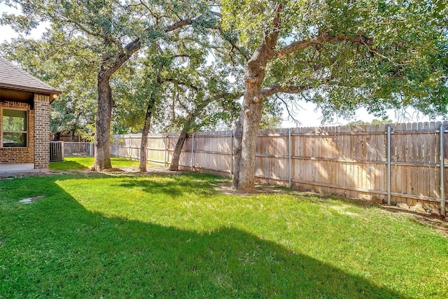 1023 Winding Creek Dr, Kennedale, TX 76060 - view of fenced backyard