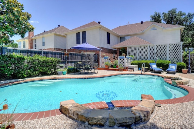 2031 Deepwood St, Mesquite, TX 75181 - view of pool featuring a patio