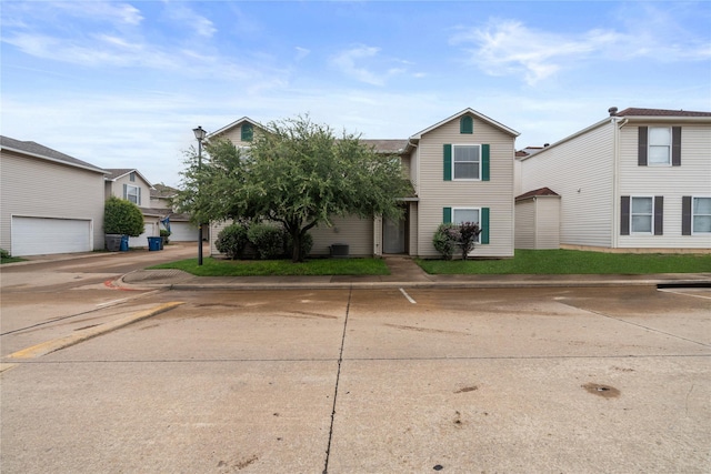 602 Hermosillo Plz, Dallas, TX 75211 - view of traditional-style home